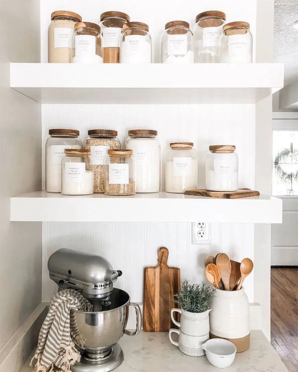 Kitchen Shelves Decor