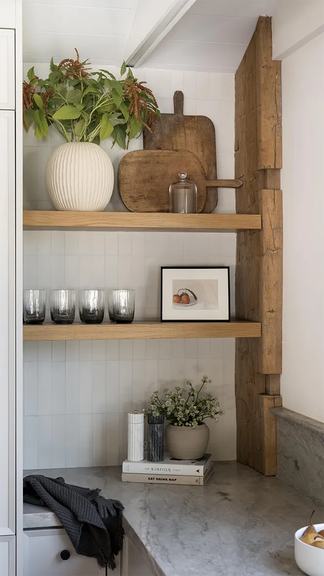 Kitchen Shelves Decor
