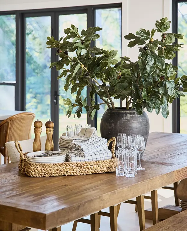 Dining Table Centerpiece Ideas