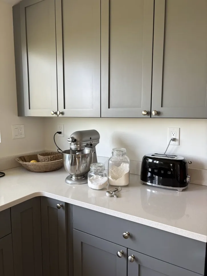 Kitchen Items You Should Throw Away Right Now